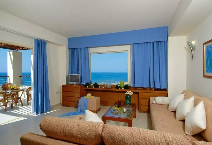 プールビュースイート, Cretan Dream Resort & Spa