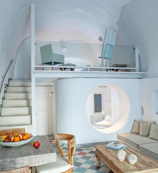 스위트, Ikastikies Suites