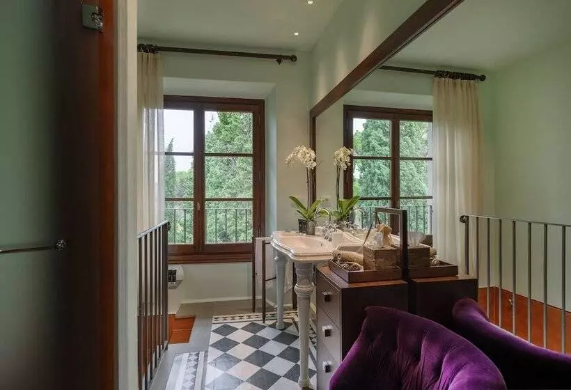سوییت جونیور, Il Salviatino Firenze