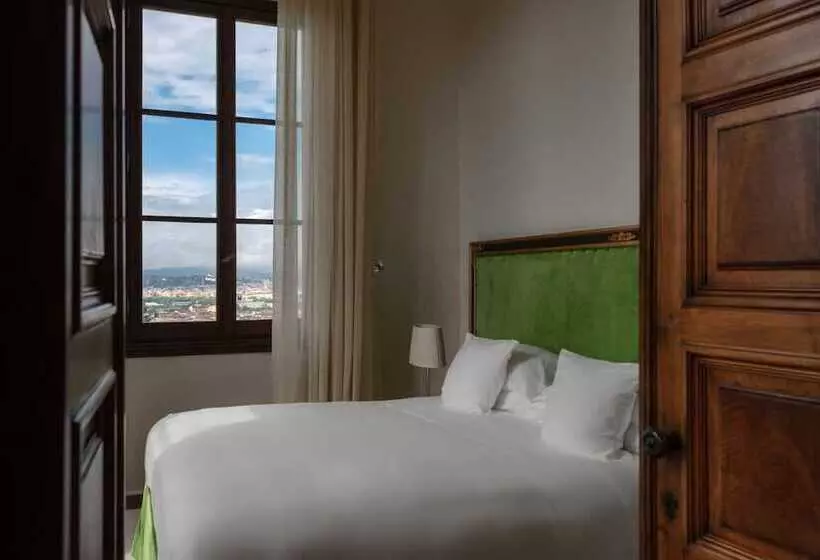 سوئیت جونیور با چشمانداز, Il Salviatino Firenze
