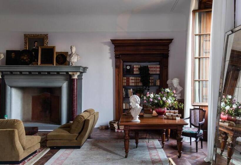 سوییت, Il Salviatino Firenze