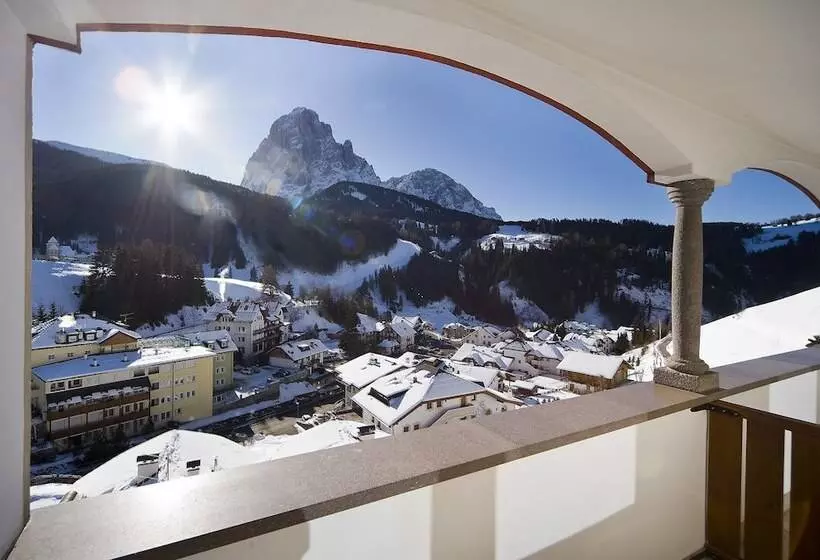 コンフォートルーム, Interski