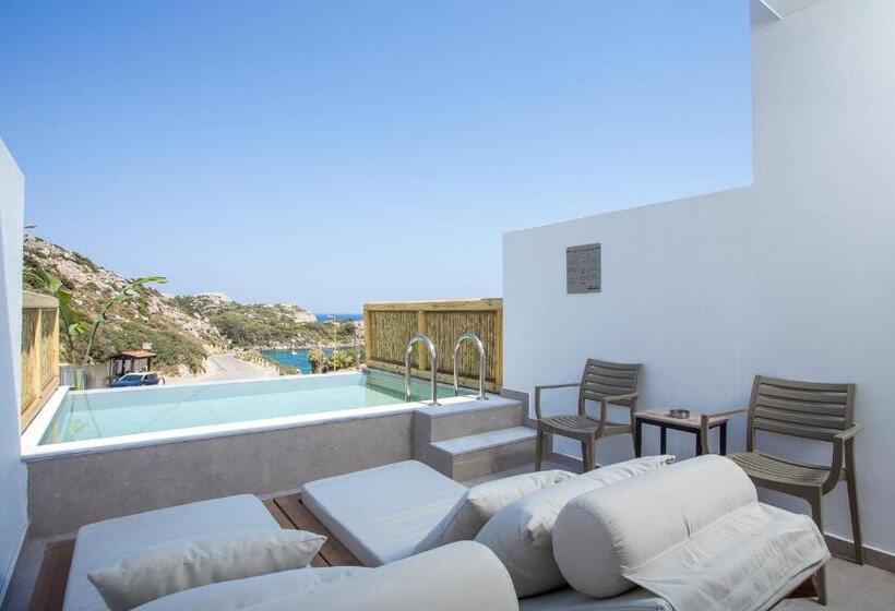 Люкс с Бассейном, Ladiko Suites   Faliraki