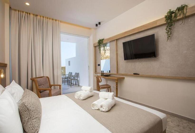 Люкс с Бассейном, Ladiko Suites Faliraki