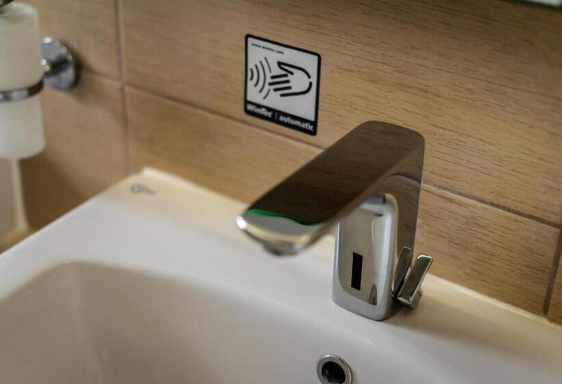 Люкс, Ladiko Suites Faliraki