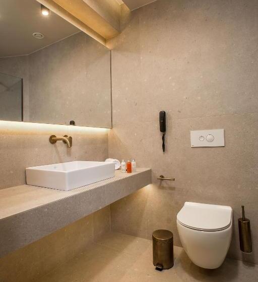 Люкс с Бассейном, Ladiko Suites   Faliraki