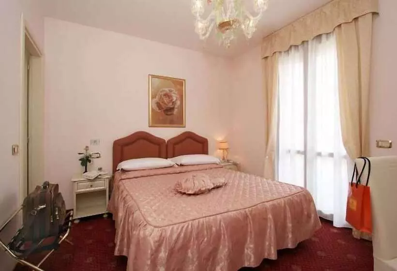 Standardzimmer, Nice