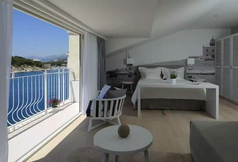 Suite Vista Mare, Osejava