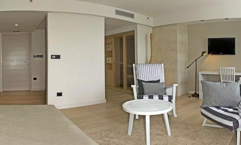 Suite Vista Mare, Osejava