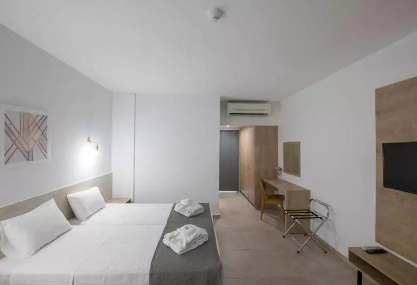 اتاق اساندارد با چشم‌انداز جانبی به دریا, Atlantica Panthea Resort