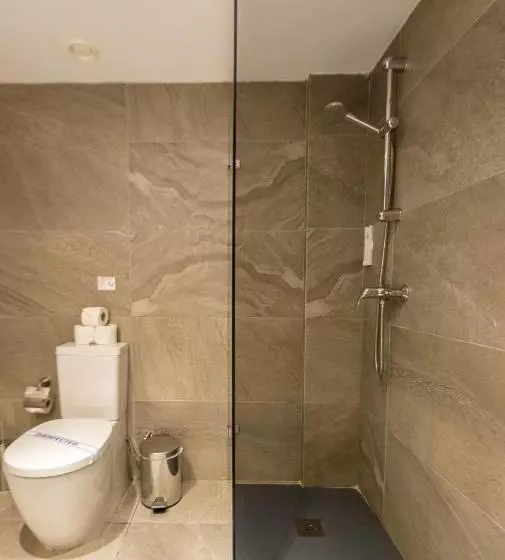 اتاق خانوادگی با چشم‌انداز دریا, Atlantica Panthea Resort