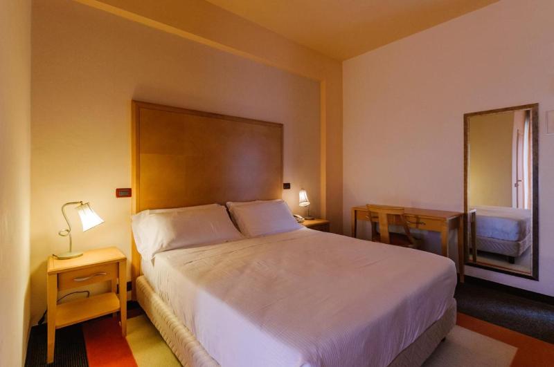 חדר אקונומי, Park Hotel Serena