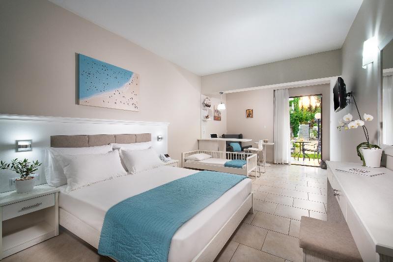 Семейный Номер Superior, Porfi Beach