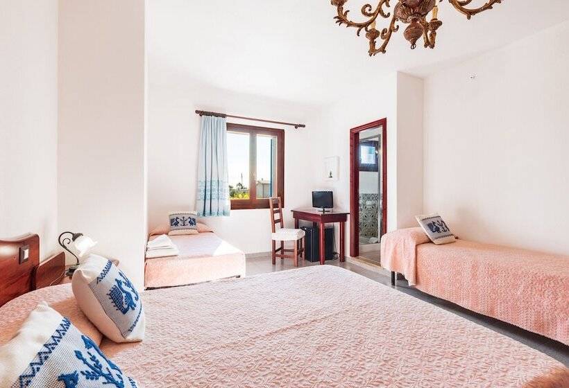 غرفة عائلية, S Ortale