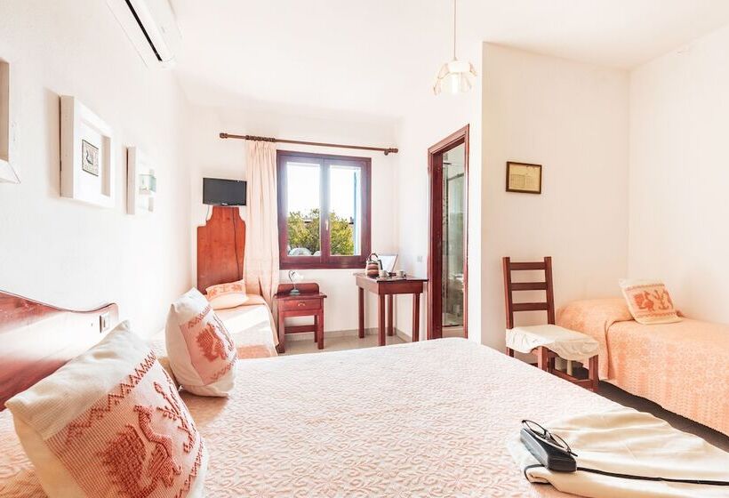 غرفة عائلية, S Ortale