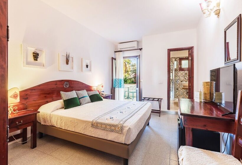 غرفة قياسية, S Ortale