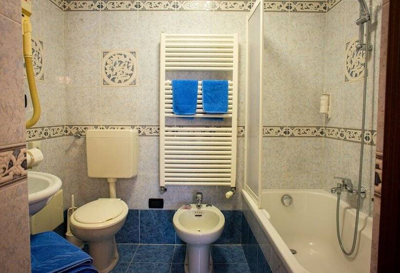 4인용 스탠다드 룸, Santa San