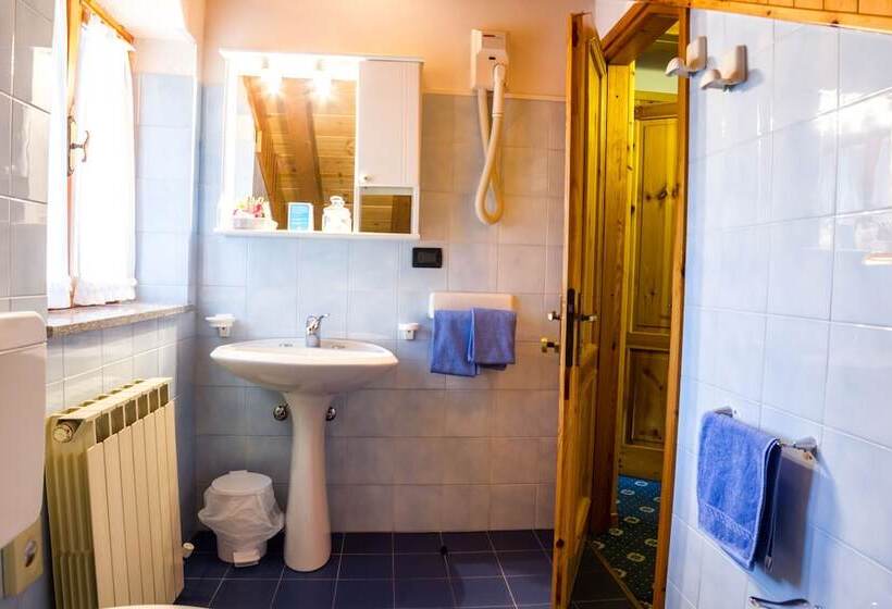 침실 2개 아파트, Santa San