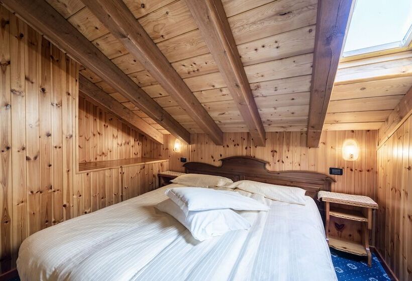 침실 2개 아파트, Santa San