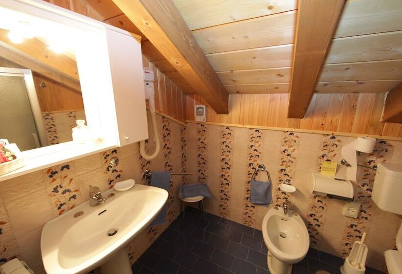 스탠다드 싱글 룸, Santa San