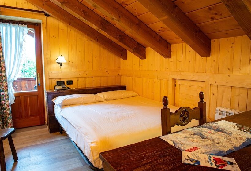 스탠다드 싱글 룸, Santa San