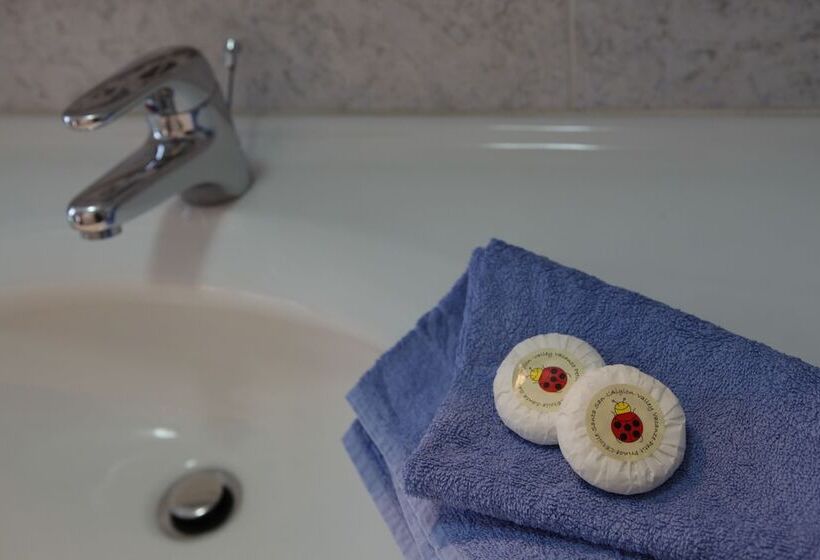 스탠다드 트리플 룸, Santa San