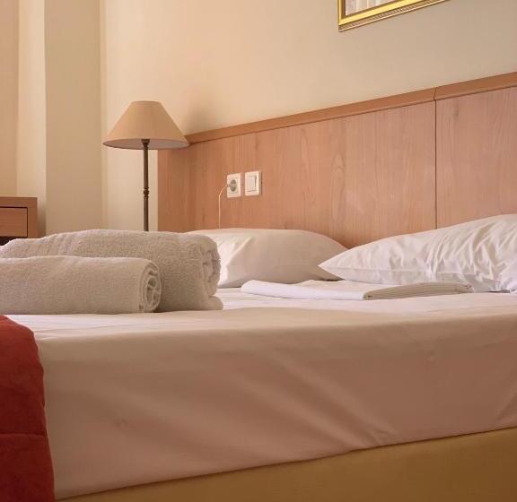 Номер Стандарт, Saronis