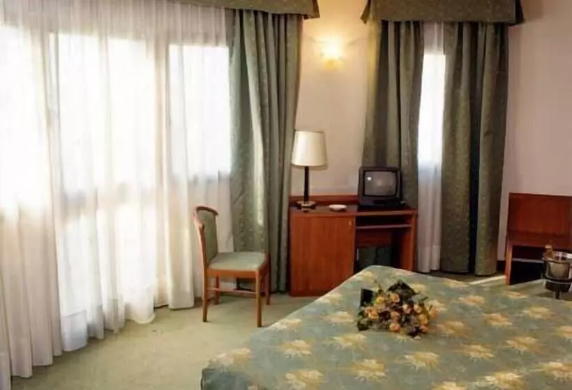 スタンダードトリプルルーム, Villa Altura