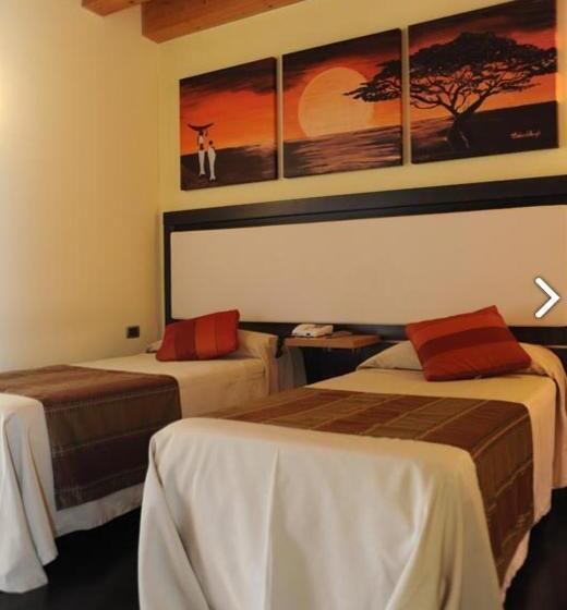 غرفة قياسية ثلاثية, Villa Altura