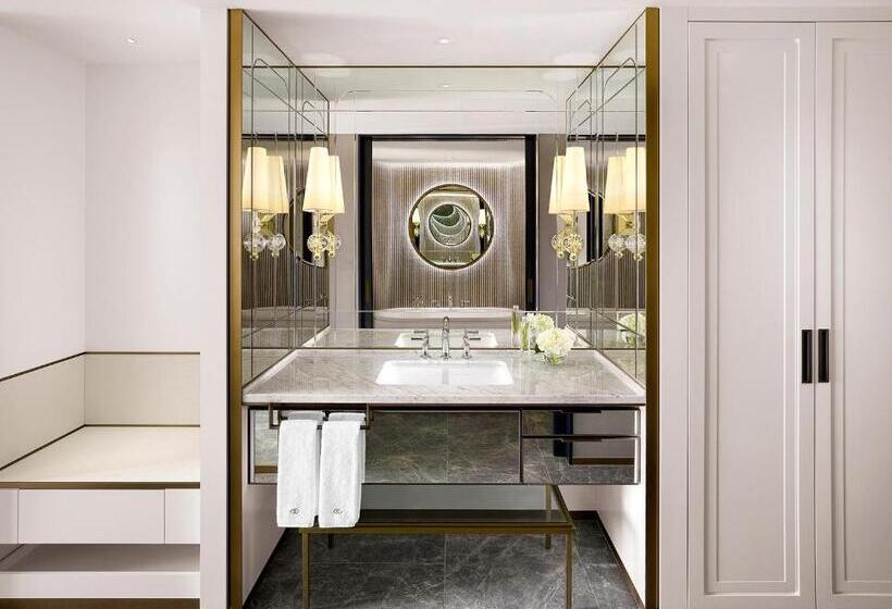 Номер Deluxe Кровать Кинг, Sofitel Ambassador Seoul Hotel & Serviced Residences