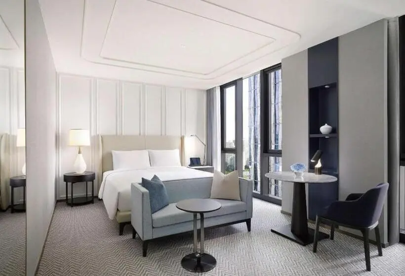 キングサイズベッドのデラックスルーム, Sofitel Ambassador Seoul Hotel & Serviced Residences