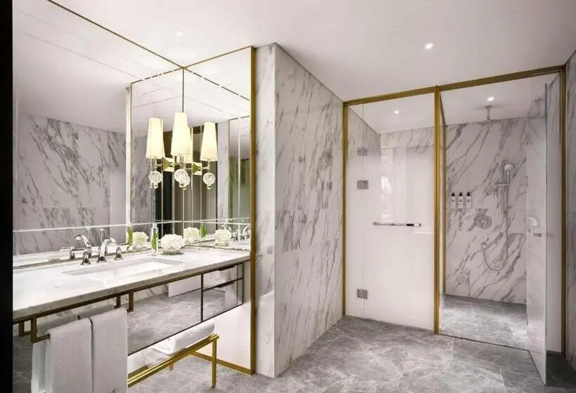 キングサイズベッドのデラックスルーム, Sofitel Ambassador Seoul Hotel & Serviced Residences
