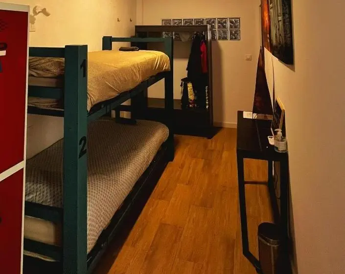 تختخواب در اتاق مشترک, La Pita Beach House