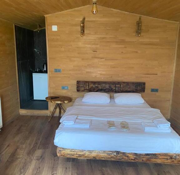 חדר דלוקס עם מרפסת, Li̇vora Dağ Evleri̇