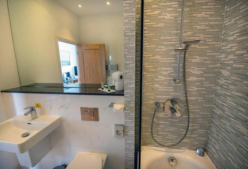 Номер Deluxe Вид на Море с Балконом, Beachcliff Rooms & Apartments