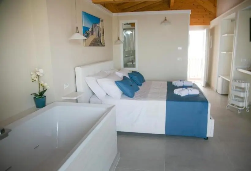 اتاق استاندارد با چشم‌انداز دریا, Blumarine Suite