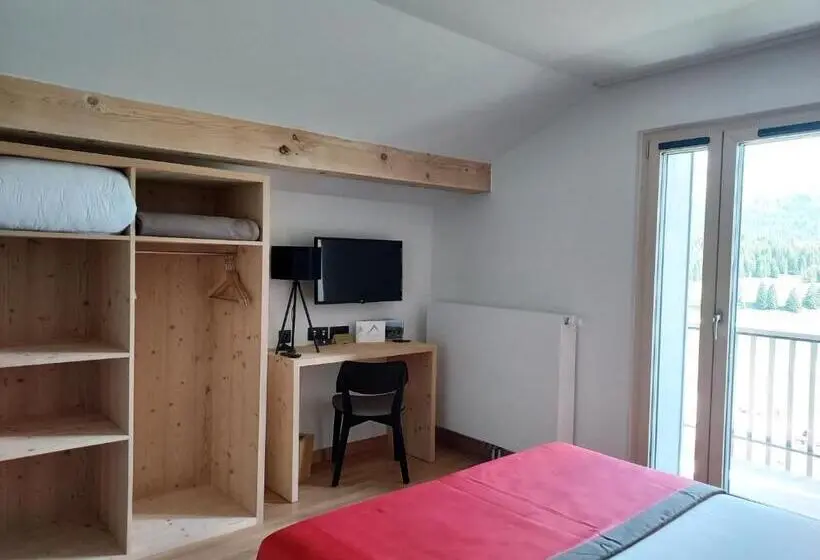 バルコニー付きデラックスルーム, Auberge Des Glieres Plateau Des Glières