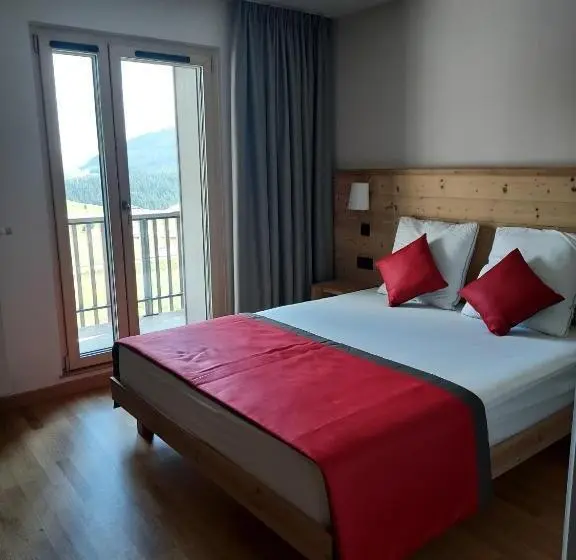 バルコニー付きスタンダードルーム, Auberge Des Glieres Plateau Des Glières