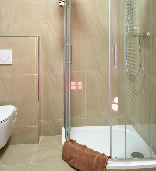 اتاق استاندارد, Vila Lovců Králových