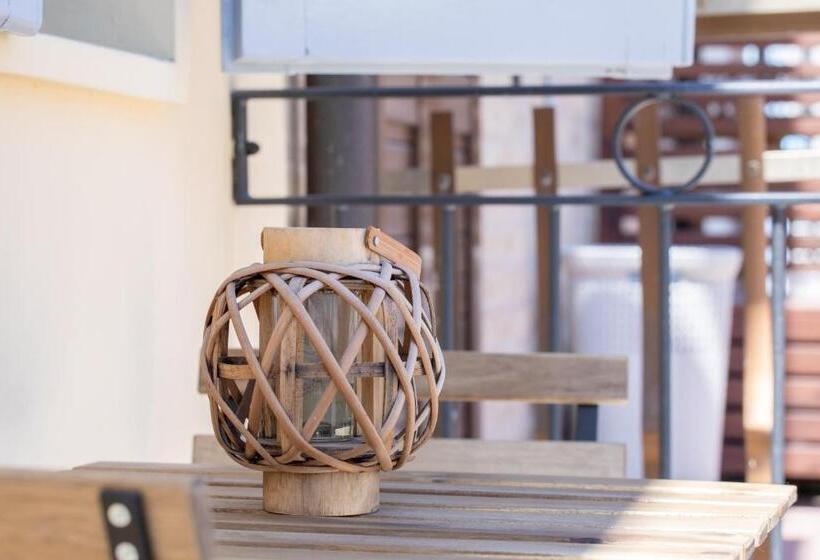 غرفة ديلوكس مزودة بشرفة, Al Borgo Marinaro Guest House