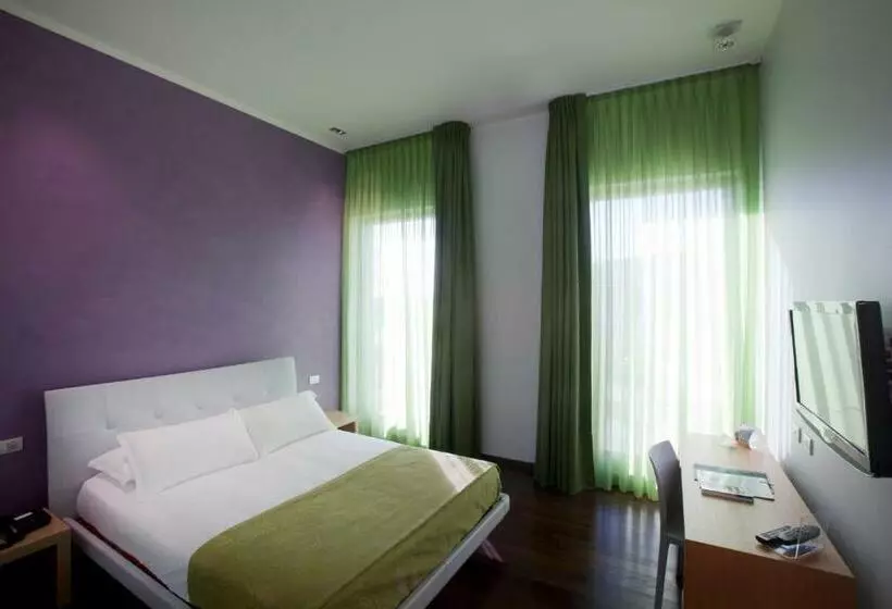 سوییت جونیور, Arthotel & Park Lecce