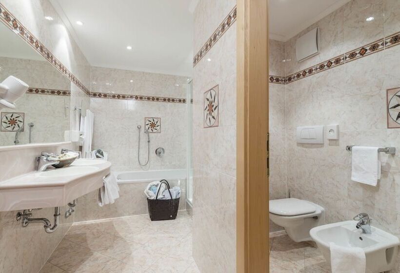 Люкс, Alpenheim Charming & Spa