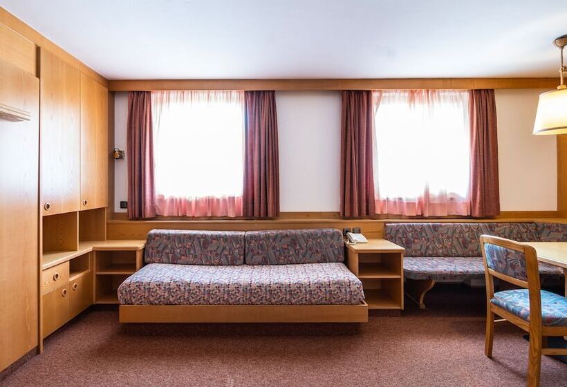 إستوديو قياسى, Apartments Lores