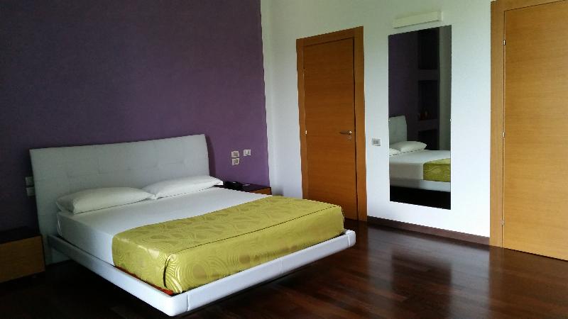 Quarto superior, Arthotel & Park Lecce