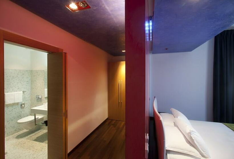 Quarto superior, Arthotel & Park Lecce