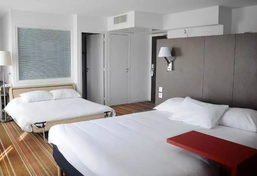 スイート, Ibis Styles Segre