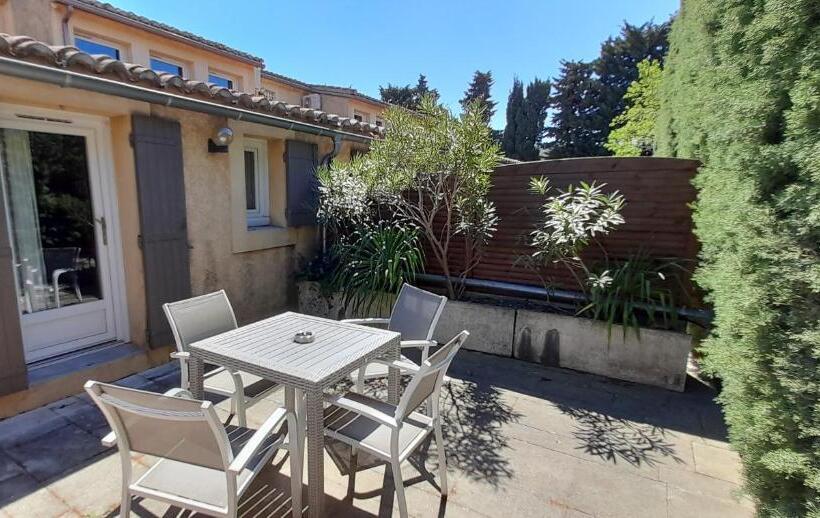 带露台的小型套房, Le Fabian Des Baux