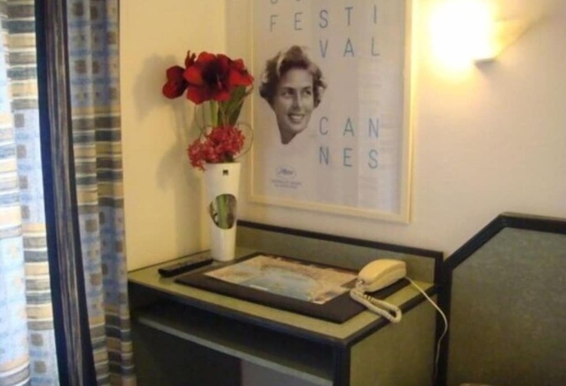 スタンダードルーム, Little Palace