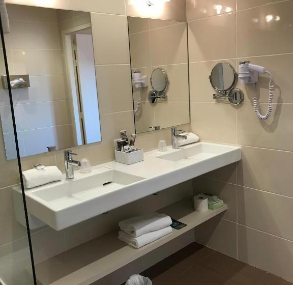 스탠다드 룸, Mercure Aixenprovence Saintevictoire