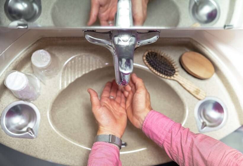 Номер Стандарт, Premiere Classe Nevers Varennes Vauzelles